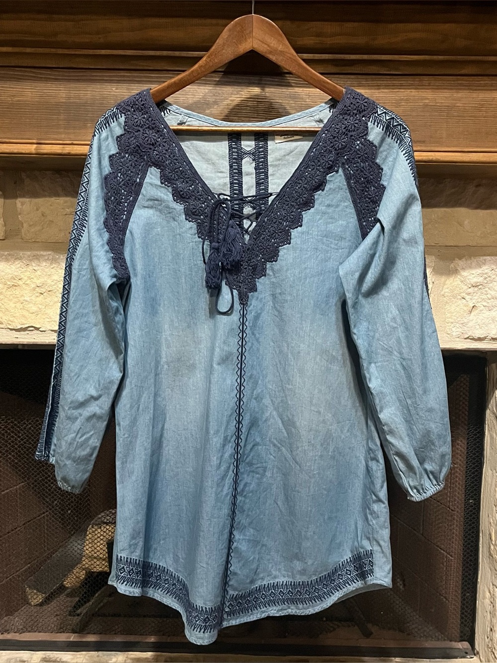 Tasha Polizzi Chambray Denim Blouse Medium
